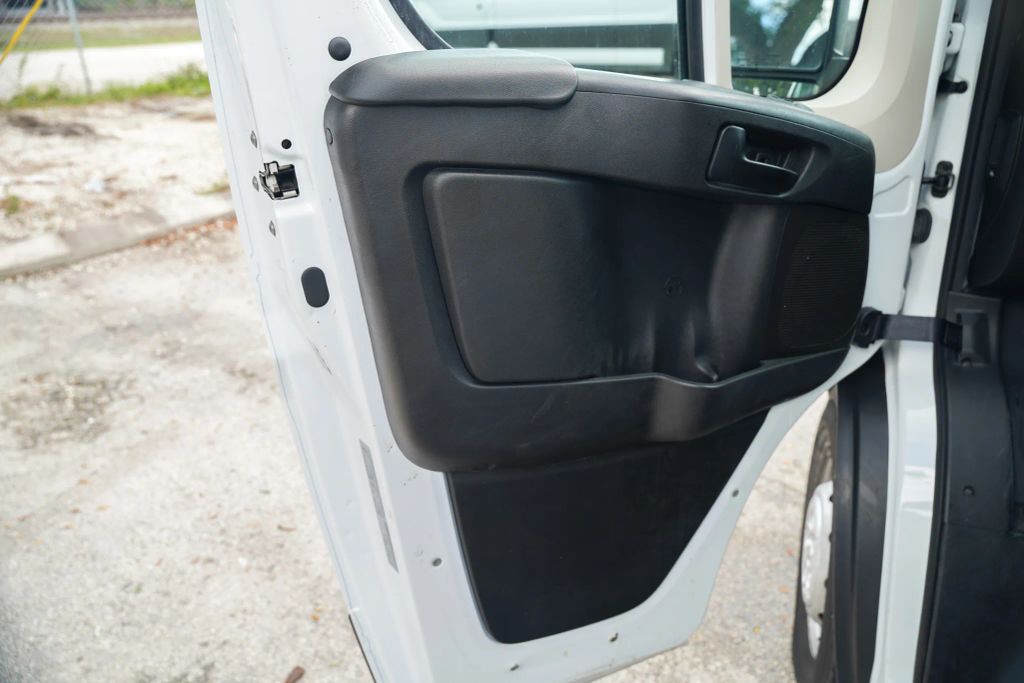 
								2021 Ram ProMaster Cargo Van 3500 High Roof Extended Van 3D full									