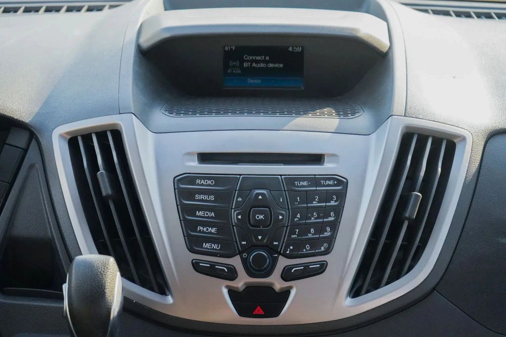 
								2018 Ford Transit 350 Wagon XLT w/Medium Roof w/Sliding Side Door Van 3D full									