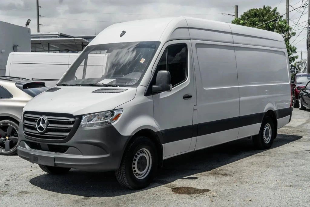 
								2023 Mercedes-Benz Sprinter 2500 Cargo High Roof w/170  WB Van 3D full									