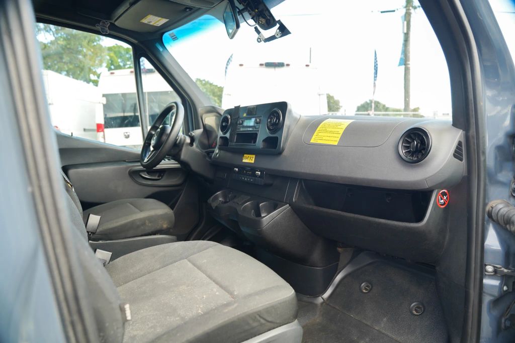 
								2019 Mercedes-Benz Sprinter 2500 Cargo High Roof w/170  WB Van 3D full									