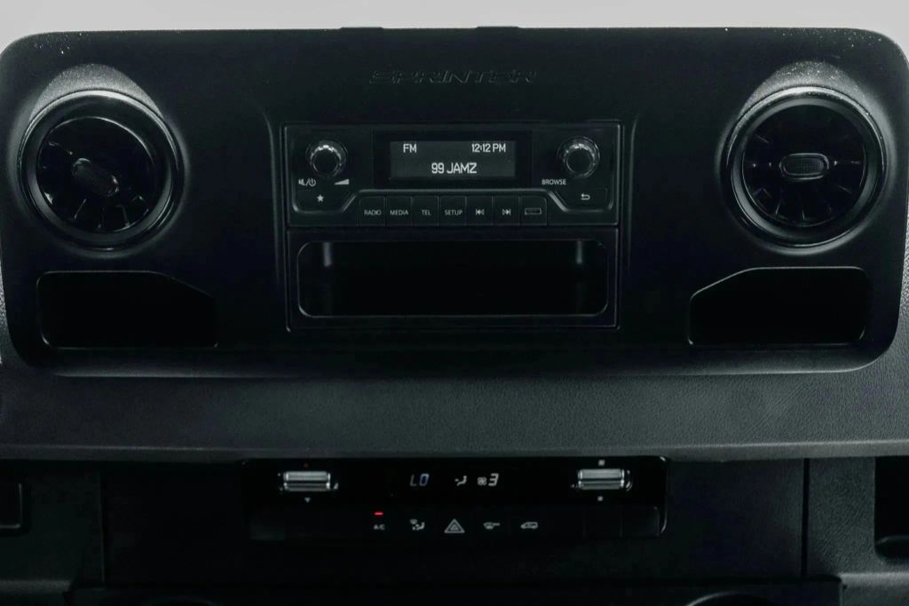 
								2023 Mercedes-Benz Sprinter 2500 Cargo High Roof w/170  WB Van 3D full									