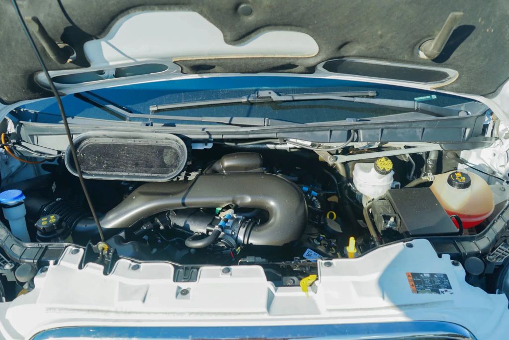 
								2018 Ford Transit 350 Wagon XLT w/Medium Roof w/Sliding Side Door Van 3D full									