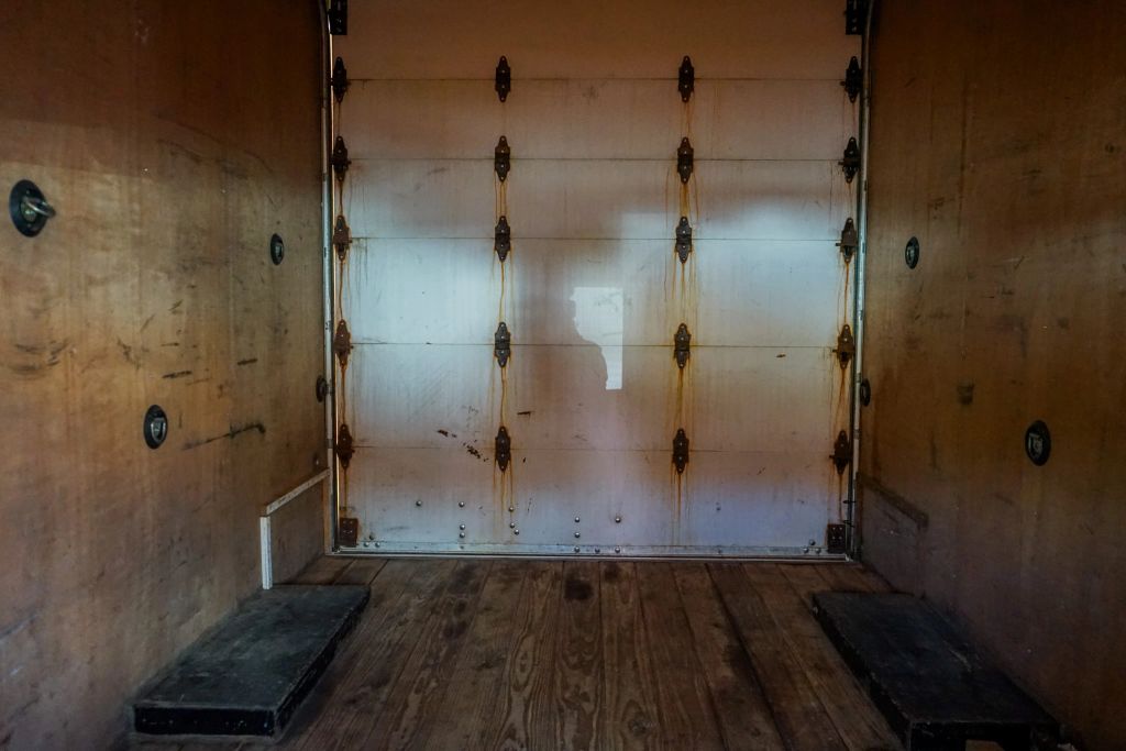 
								2015 GMC Savana Commercial Cutaway Van Cab-Chassis 2D full									