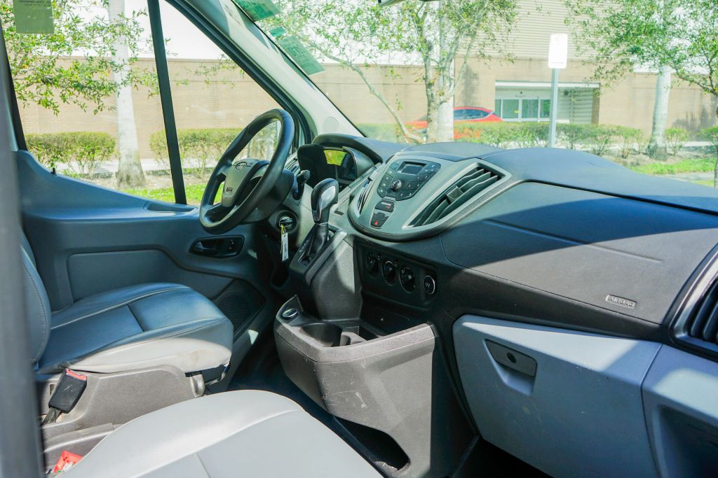 
								2019 Ford Transit 350 Van Medium Roof w/Sliding Side Door w/LWB Van 3D full									