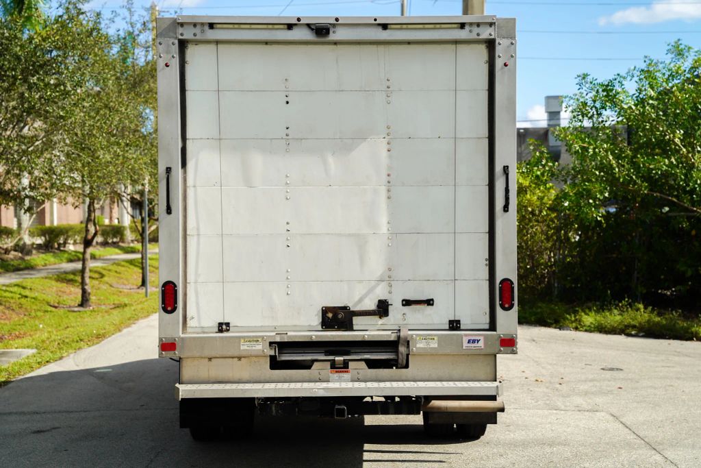 
								2019 Ford Transit Cab & Chassis 350 HD Cab & Chassis 2D full									