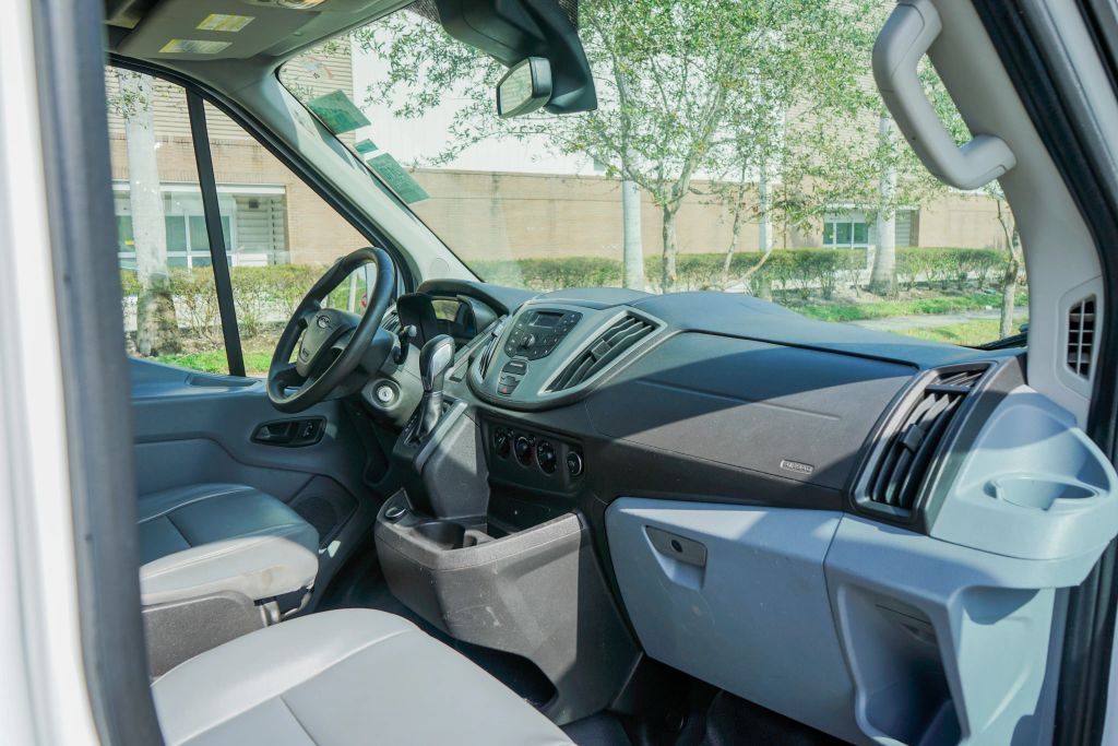 
								2019 Ford Transit 350 Van Medium Roof w/Sliding Side Door w/LWB Van 3D full									