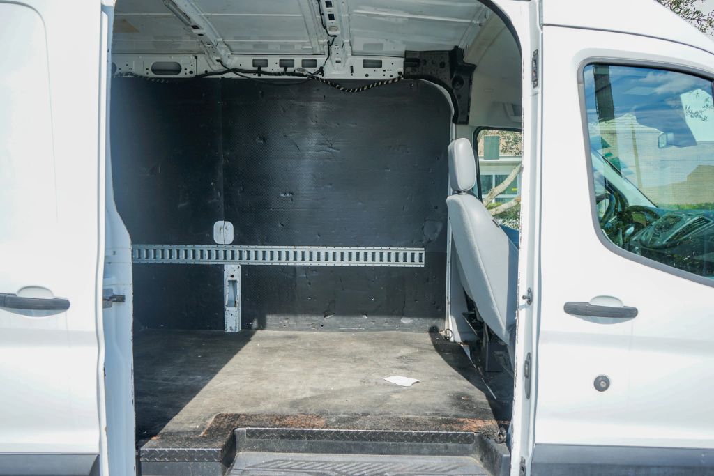 
								2019 Ford Transit 350 Van Medium Roof w/Sliding Side Door w/LWB Van 3D full									