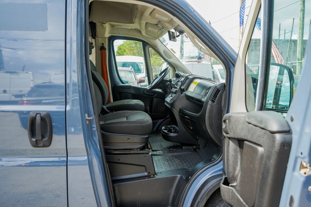 
								2021 Ram ProMaster Cargo Van 3500 High Roof Extended Van 3D full									