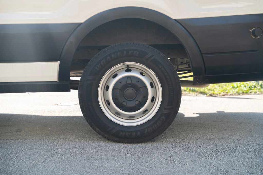 
								2020 Ford Transit 250 Cargo Van Low Roof w/LWB Van 3D full									