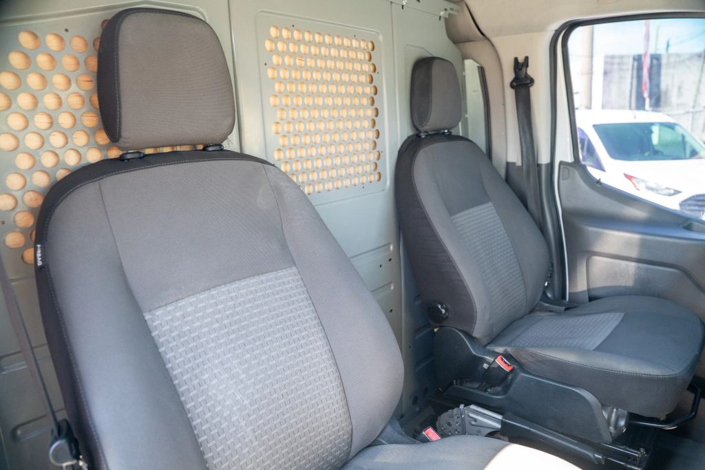 
								2020 Ford Transit 250 Cargo Van Low Roof w/LWB Van 3D full									