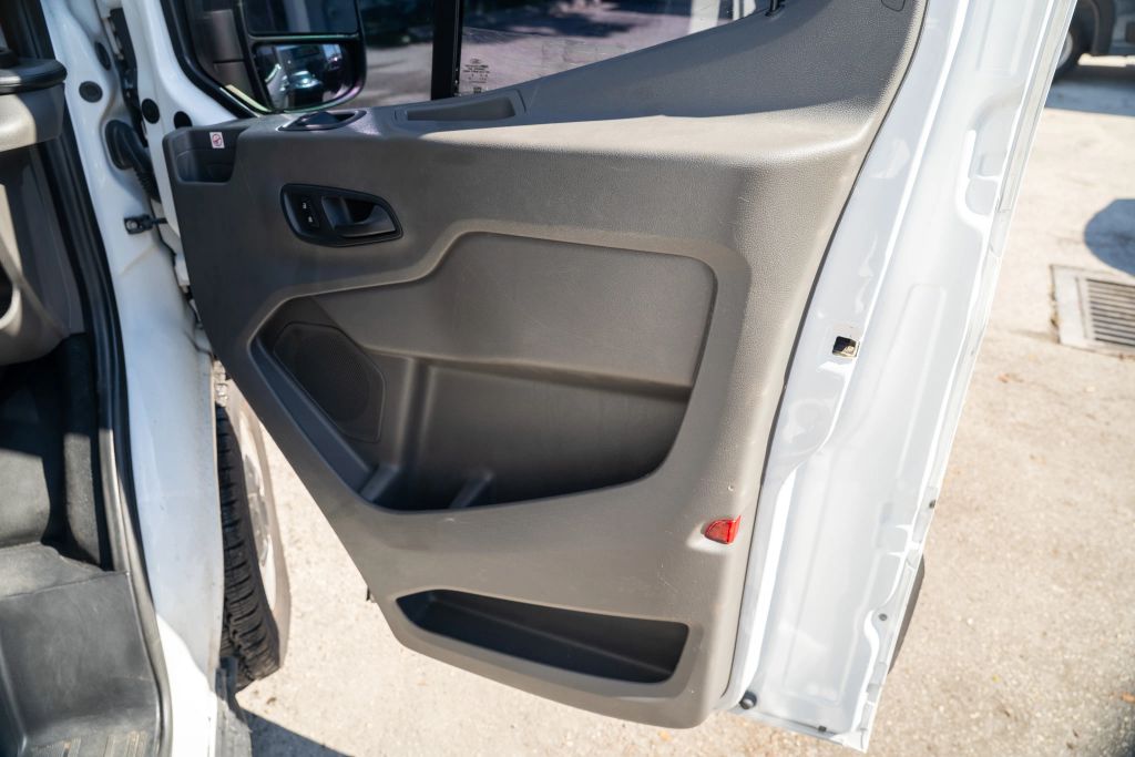 
								2020 Ford Transit 250 Cargo Van Low Roof w/LWB Van 3D full									